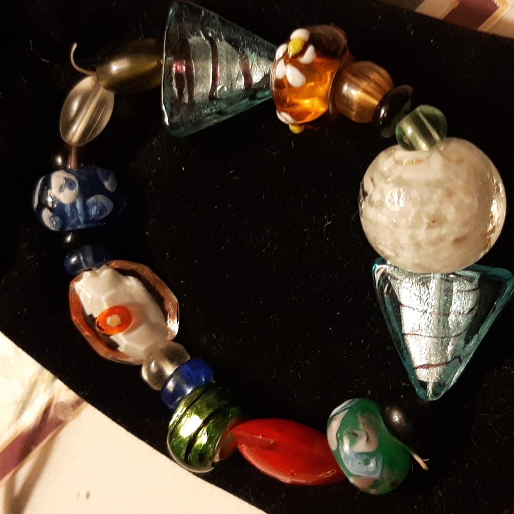 Glass Bead Braceket